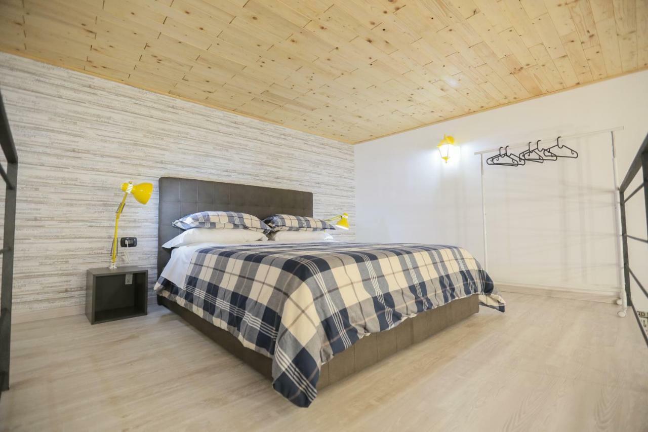 Santa Chiara Loft Apartment