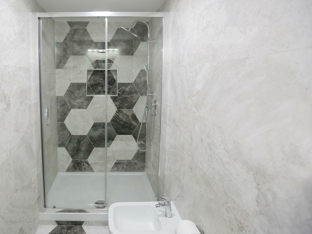 Santa Chiara Loft Apartment *